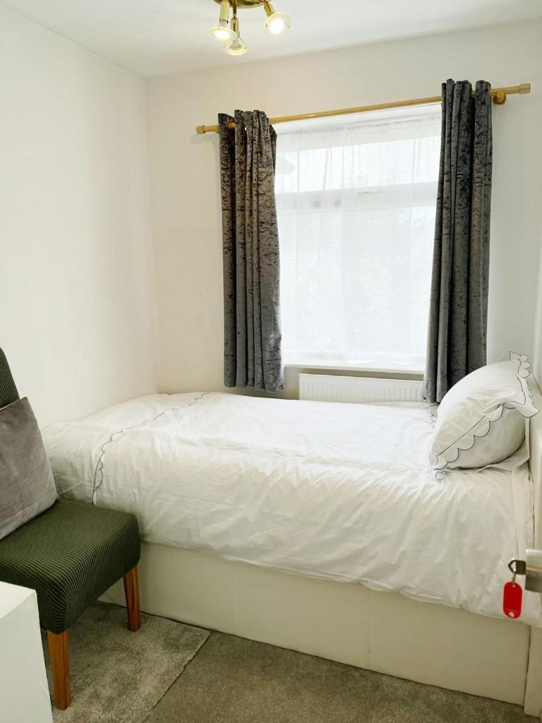 Blessings Of Peace Home Away From Home 카디프 외부 사진